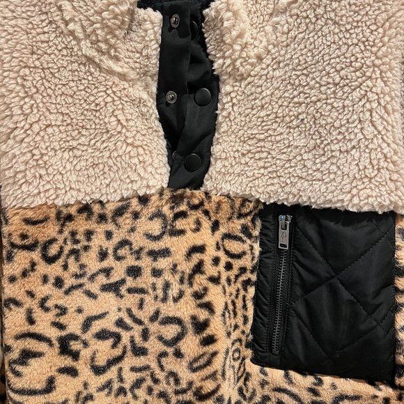 Rails Saga Leopard Print Teddy Quarter-Zip Pullover Jacket - Picture 8 of 10